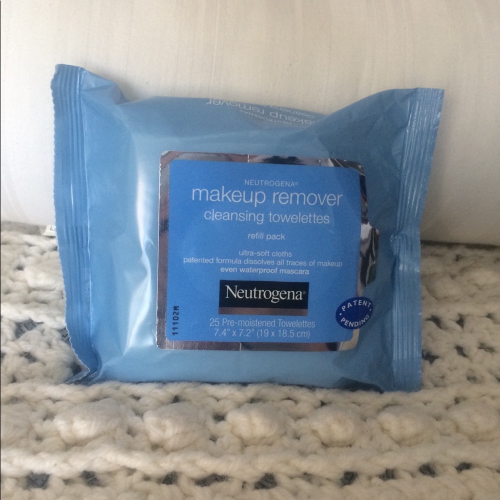 Neutrogena makeup remover towelettes